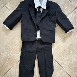Suit for toddler 5 pieces